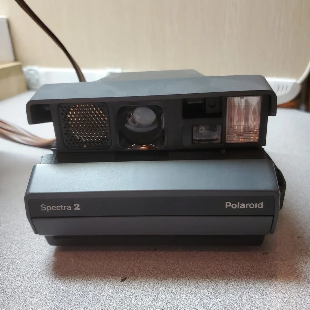 POLAROID Spectra 2 Instant Film Camera (comes with booklets, strap & case) Good